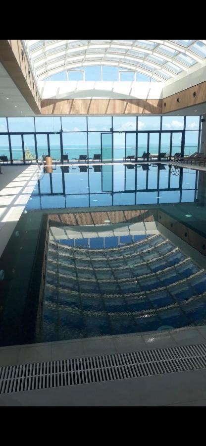 Apartment 16,26,27 Floors In Alliance Palace Batumi Exterior photo
